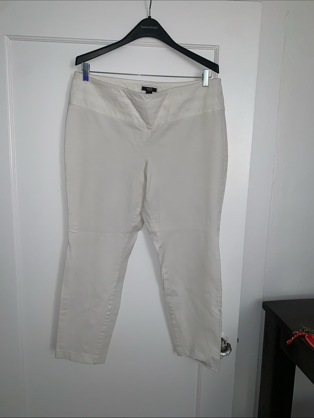 Alfani Woman Cream pants size 16w